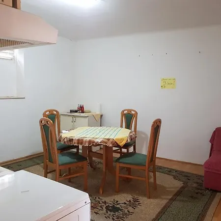 Rizva Apartment *